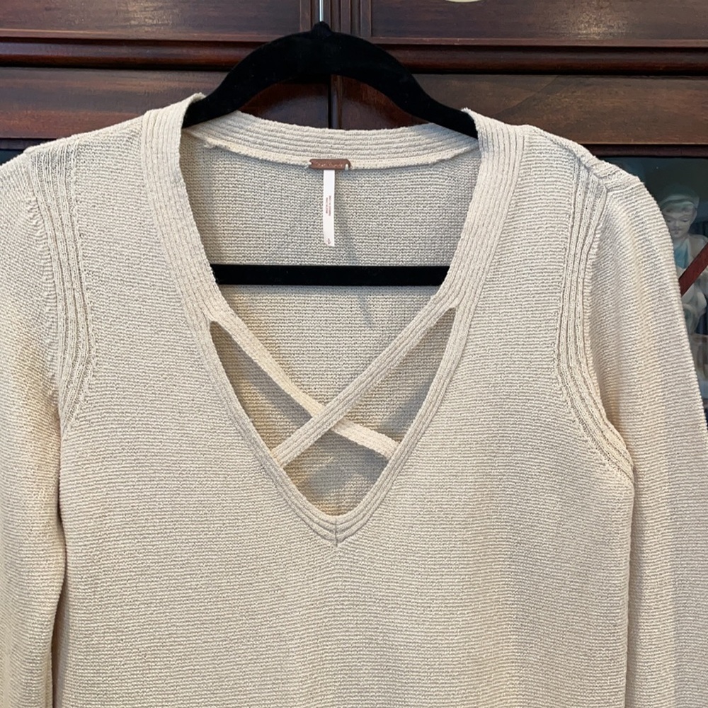 Free People Hi-Low Bell Sleeves Tunic - Picture 2 of 9